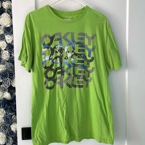 Oakley T-shirt